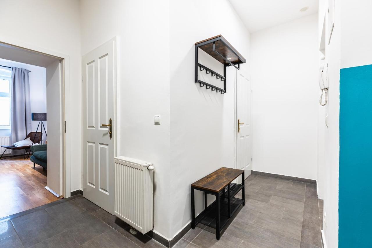 Stylish Designed Apartment In A Calm District ウィーン エクステリア 写真